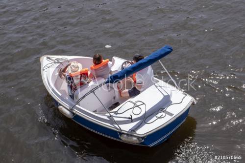 AdobeStock_238151491_Preview (3)